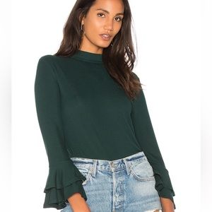 Bell bottom sleeve turtle neck